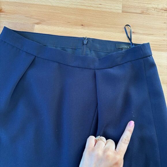 J. Crew Womens Size 6 Navy Pencil Skirt Back Slit Pleated Front Zip Back - Picture 9 of 10